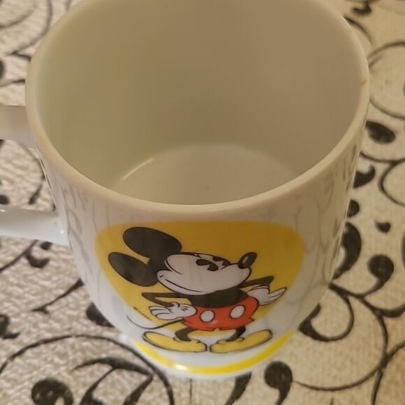 Disney Mickey Mouse White Mug - Picture 4 of 5